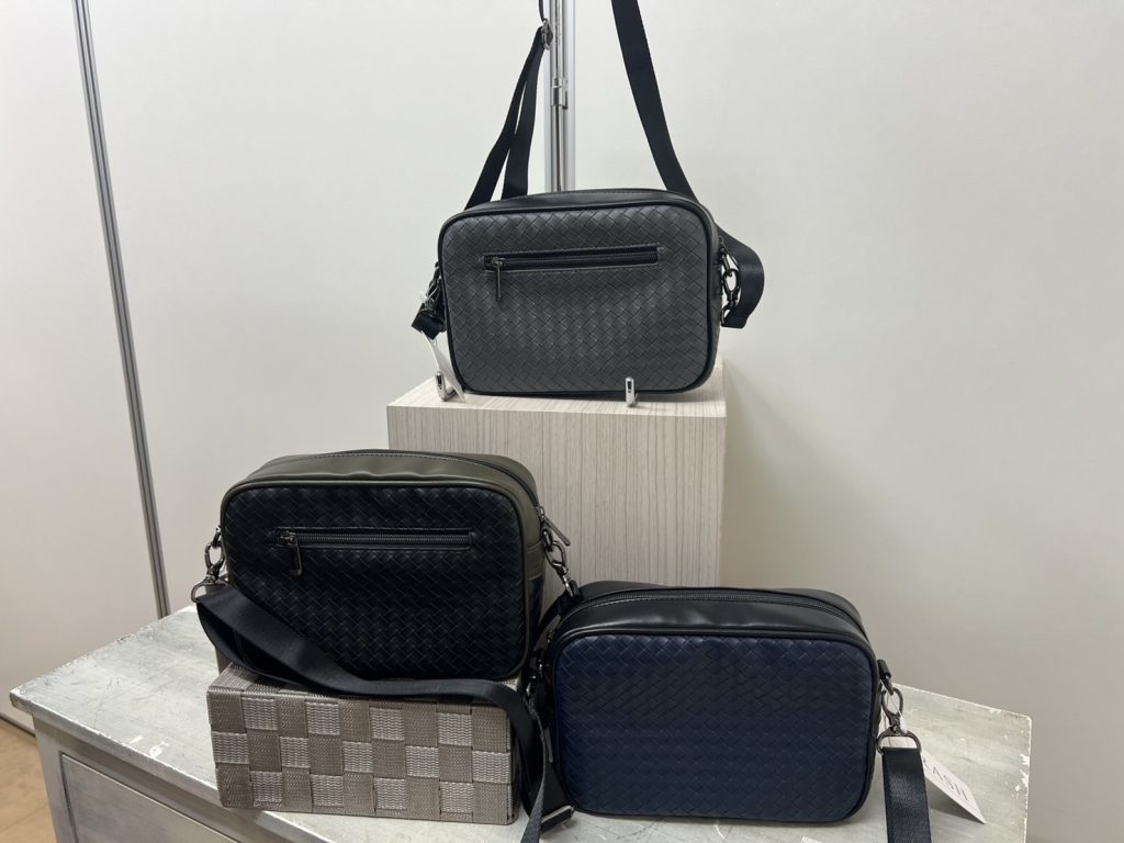 販売しているバッグの写真