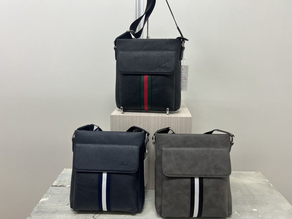 販売しているバッグの写真